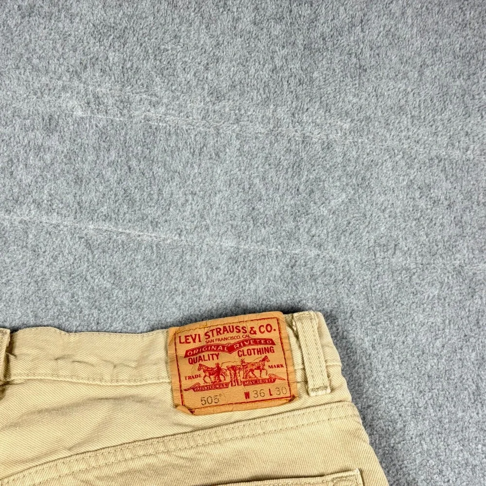 Vintage Levi's 505 Jeans 36x29 Khaki Tan Straight Leg Denim Regular‎ Y2K
